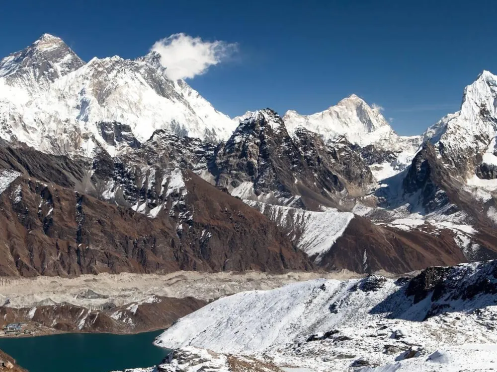 Треккинг через Эверест с тремя перевалами