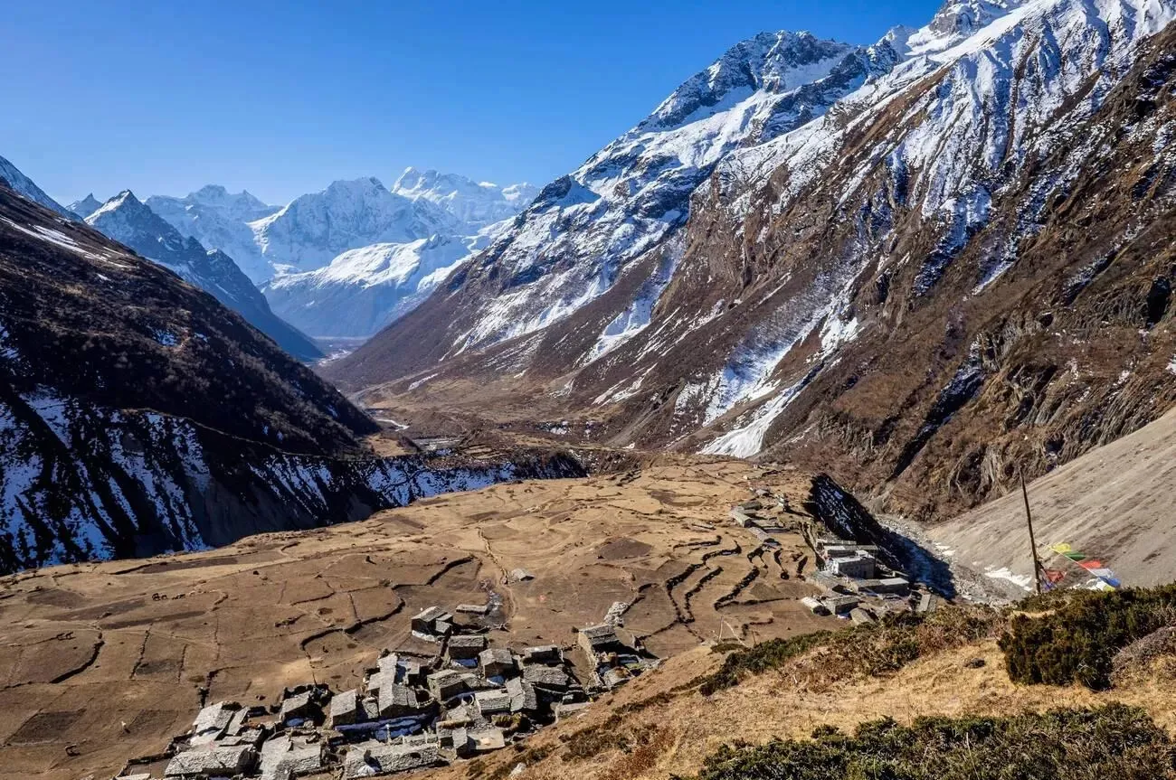 Бюджетный поход в долину Манаслу-Цум