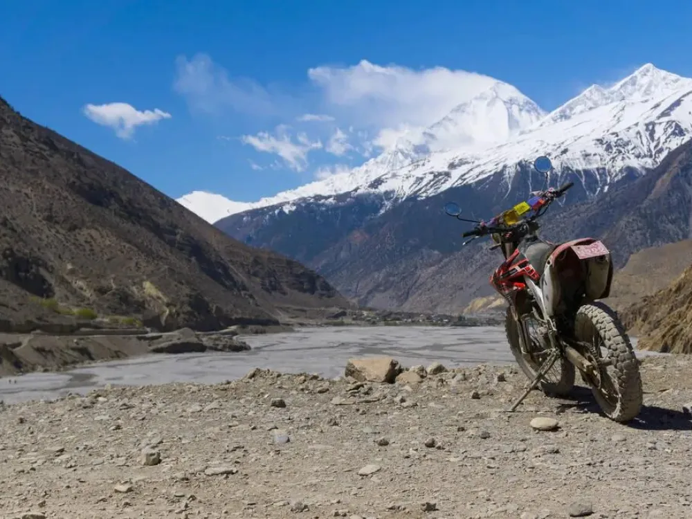 Экскурсия на мотоцикле в Верхний Мустанг